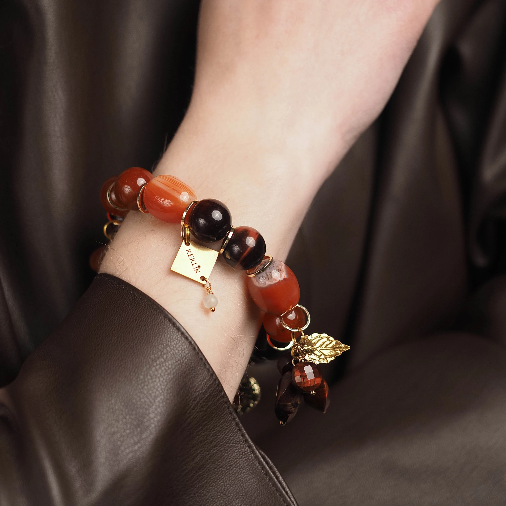 Браслет из Амазонита, Бычьего глаза и Сердолика женский №1