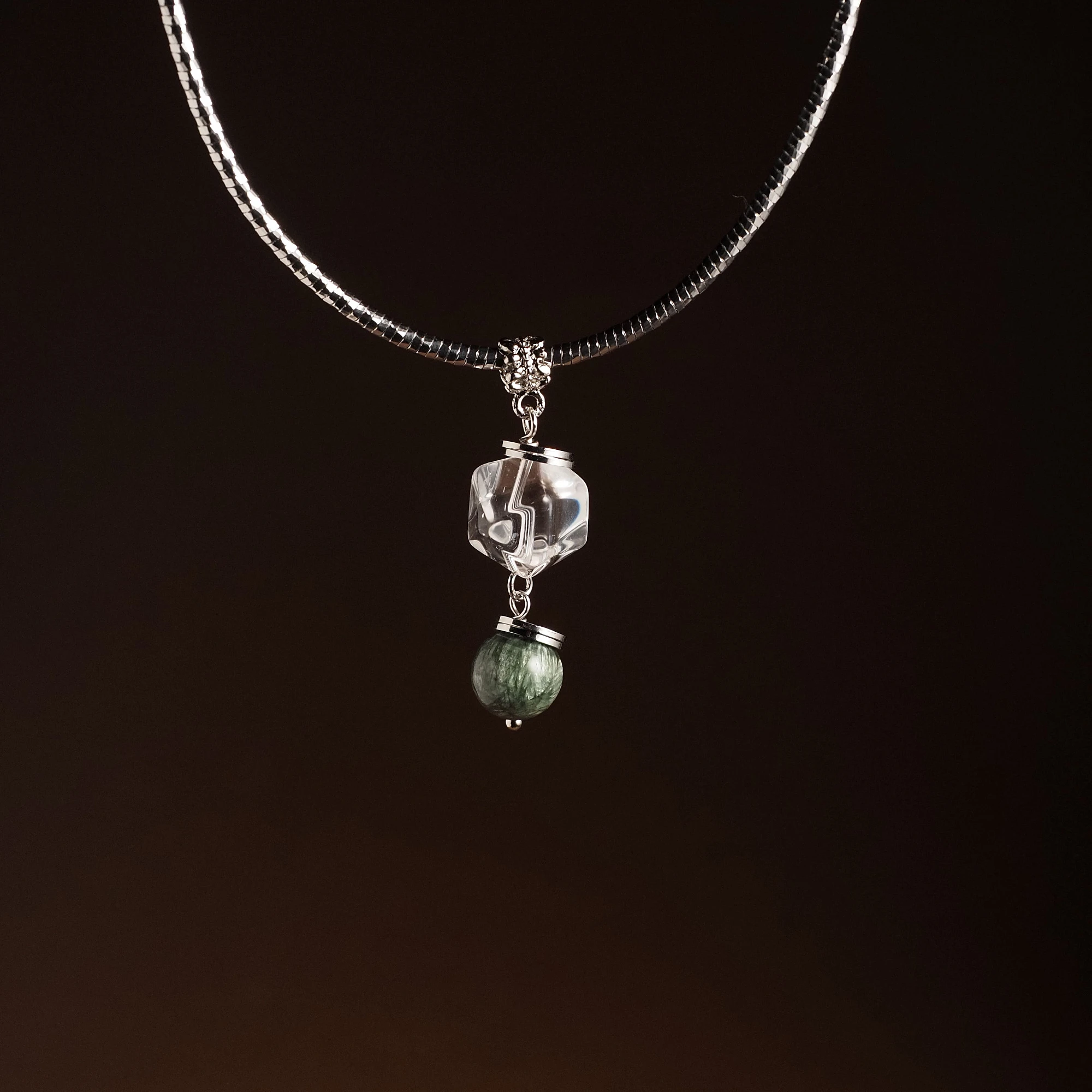 Подвеска из Горного хрусталя и Серафинита №1