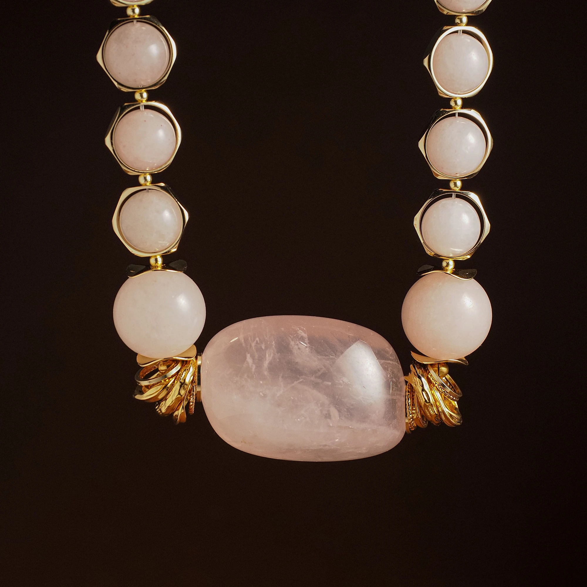 Чокер женский из Розового кварца №1