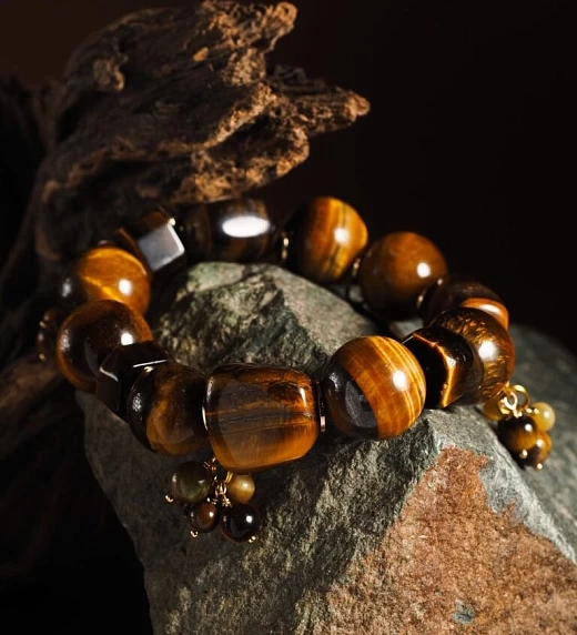 Браслет женский из Тигрового глаза