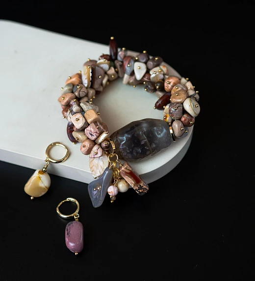 Браслет женский многокаменный из Яшмы и Агата